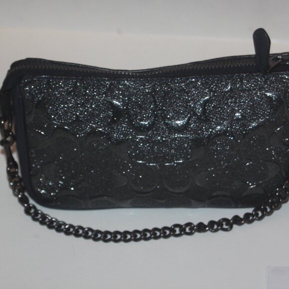 RARE Coach 39169 Leather NEW with TAGS Large Wristlet With Chain Handle - Picture 3 of 4